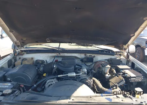 1998 Chevrolet K1500 Fleetside из США, поврежденный, VIN 2GCEK19R6W1237743